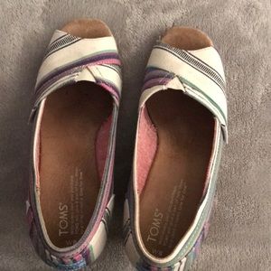 Toms wedges